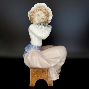 Vintage Nao Porcelain by Lladro “A BIG HUG” Girl With Puppy Made In Spain. 1987.